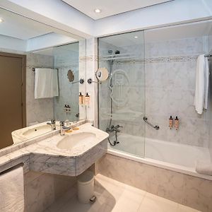 Habitación Estándar con 2 Camas Individuales